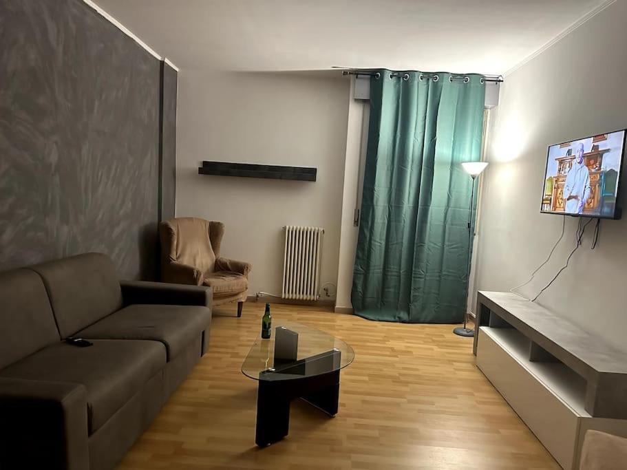 Leone D'Oro - Full Apartment Mestre Eksteriør bilde